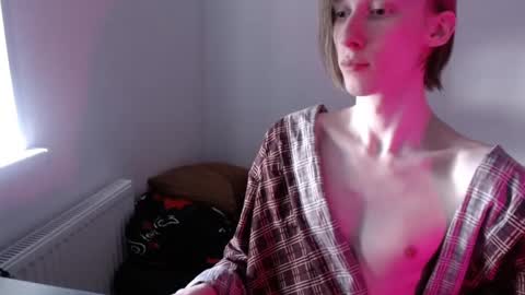 Snapshot of usuck364662 chatting on 03.04.25 Excuse me online show from 03.04.25