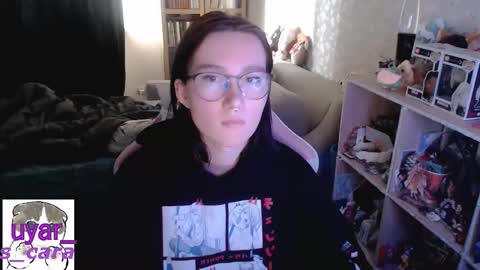 Snapshot of uyar_ chatting on 09.25.25 Cara online show from 09.25.25