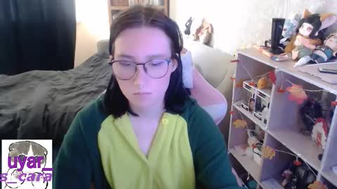 Snapshot of uyar_ chatting on 10.07.25 Cara online show from 10.07.25