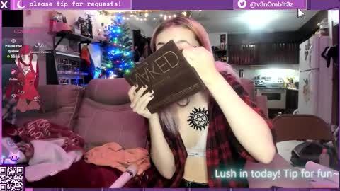 Snapshot of v3n0mb1t3z chatting on 11.28.25 kermit online show from 11.28.25