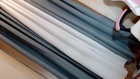 JESS - DONT FORGET TO FOLLOW ME AND GIVE ME THUMBS UP online show from 10.15.25