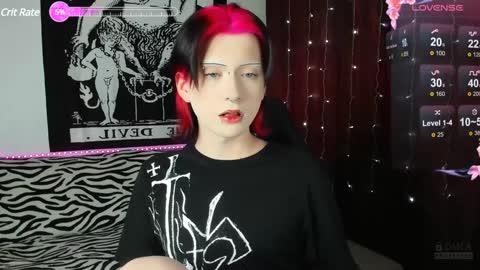 Snapshot of vailyreb chatting on 01.20.25 Marin online show from 01.20.25