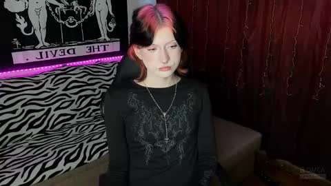 Snapshot of vailyreb chatting on 02.21.25 Marin online show from 02.21.25