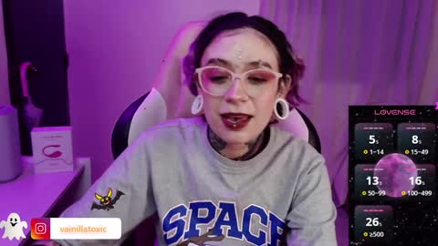 Vainilla Independent model online show from 01.14.25