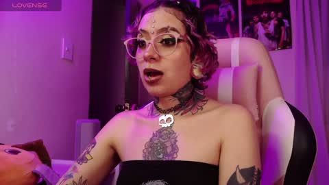 Vainilla Independent model online show from 01.24.25