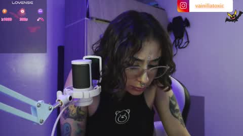 Vainilla Independent model online show from 10.04.25