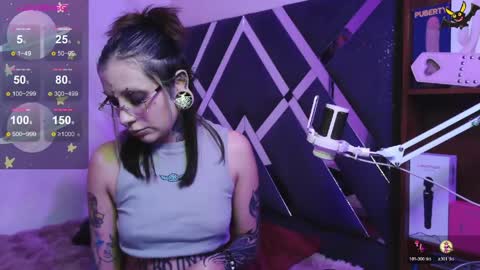 Vainilla Independent model online show from 04.21.26