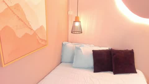 Snapshot of vaiolethsan chatting on 12.03.24 Vaioleth online show from 12.03.24