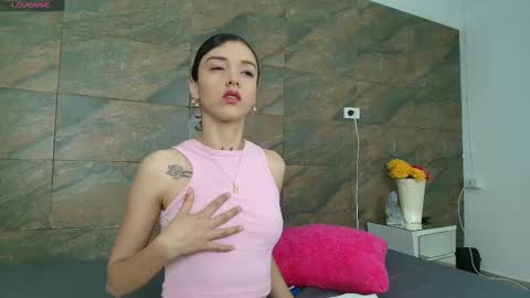 V A I O L E T T  S M I T H online show from 02.26.25