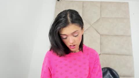 V A I O L E T T  S M I T H online show from 11.06.25