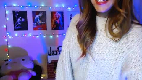 Snapshot of valcooky chatting on 02.11.25 Hi I am Valcooky online show from 02.11.25