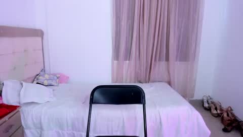 HI IM NEW online show from 07.01.26