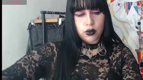 Snapshot of valen_ross7 chatting on 06.22.26 valen_ross7 online show from 06.22.26