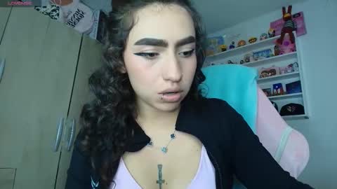 Snapshot of valenor_ chatting on 01.17.26 valentina online show from 01.17.26