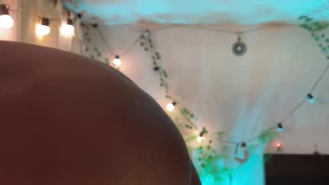 Snapshot of valent1nn chatting on 01.16.26 Valentin independent Cam Boy online show from 01.16.26