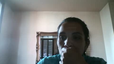 Snapshot of valentina376456 chatting on 02.14.25 Julieta-2012 online show from 02.14.25