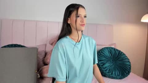 Snapshot of valentina69t chatting on 11.06.25 Valentina Torres online show from 11.06.25