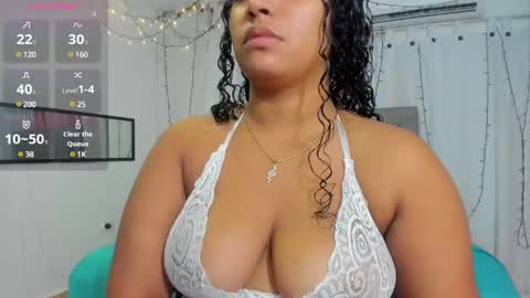 Snapshot of valentina_0_ chatting on 01.21.25 Valentina online show from 01.21.25