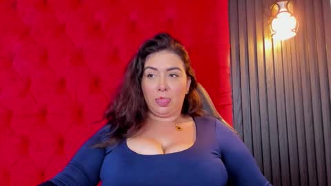 Snapshot of valentina_coba11 chatting on 11.07.25 Valentina online show from 11.07.25