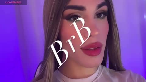 Snapshot of valentina_gaviria_ chatting on 12.23.24 VALENTINA GAVIRIA online show from 12.23.24