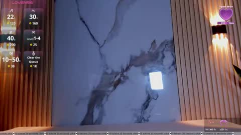 Snapshot of valentina_lux1 chatting on 02.15.25 Valentina online show from 02.15.25