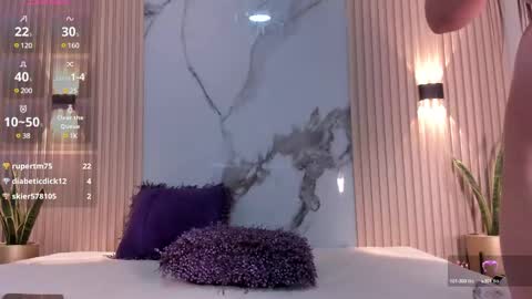 Snapshot of valentina_lux1 chatting on 03.01.25 Valentina online show from 03.01.25