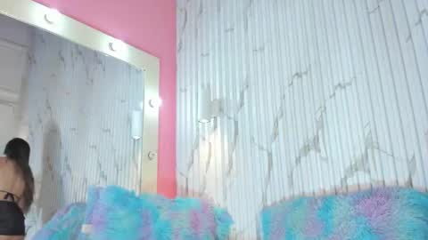 Snapshot of valentina_lux1 chatting on 11.10.25 Valentina online show from 11.10.25