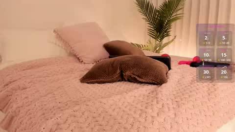 VALENTINA  online show from 11.26.25