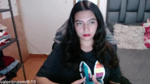 valentinasmith18 online show from 04.14.26