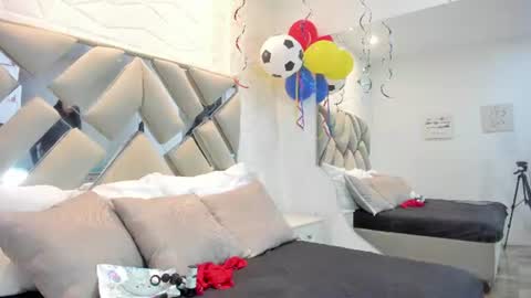 VALENTINA online show from 06.30.26