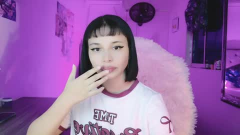 Danielle  Please help me to reach 300 thumbs up online show from 02.02.26