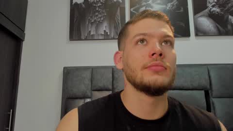 Snapshot of valentino_ferrari28 chatting on 12.11.24 Valentino Ferrari online show from 12.11.24