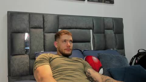 Snapshot of valentino_ferrari28 chatting on 12.24.24 Valentino Ferrari online show from 12.24.24