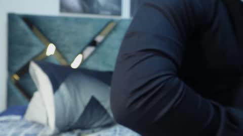 Snapshot of valentino_ferrari28 chatting on 10.15.25 Valentino Ferrari online show from 10.15.25