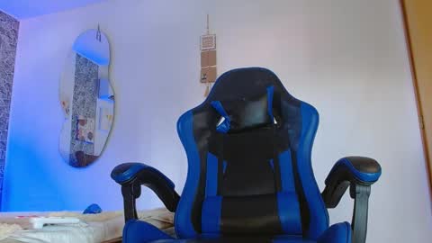 Mistery Guy online show from 12.02.25