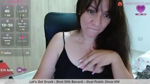 Snapshot of valenttiina chatting on 12.21.24 ValenLo online show from 12.21.24