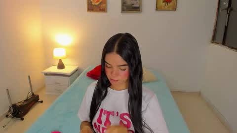 valeri_10 online show from 10.24.25