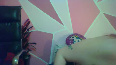 Valeri Cove online show from 01.25.25