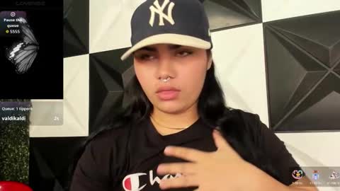 valeri_harpers4 online show from 02.04.26