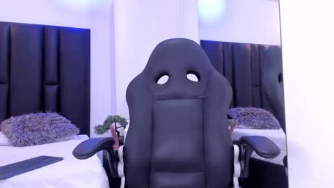 valeri_tafur online show from 01.30.25