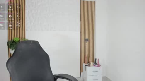 Valeria Acosta online show from 12.16.25