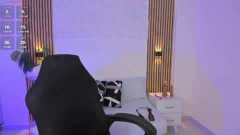 Snapshot of valeria_acosta_ chatting on 05.27.26 Valeria Acosta online show from 05.27.26