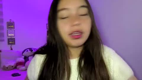 Snapshot of valeria_cherry chatting on 07.18.26 valeria online show from 07.18.26