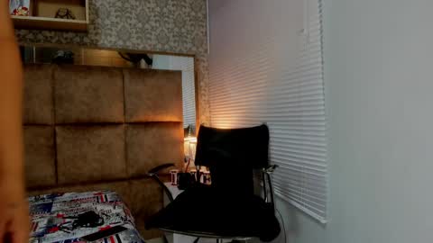 Costume lover online show from 03.03.25