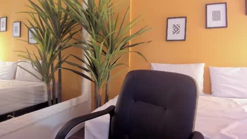Snapshot of valeria_rua chatting on 06.28.26 valeria_rua online show from 06.28.26