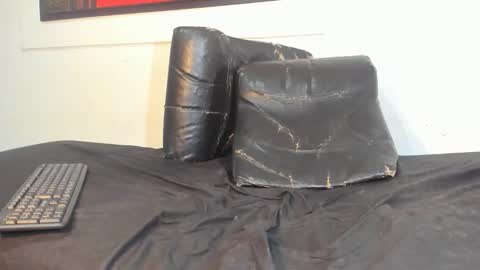 Snapshot of valeriapinkk chatting on 02.23.26 valeriapinkk online show from 02.23.26