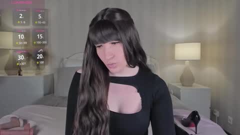 Valeria online show from 10.26.25