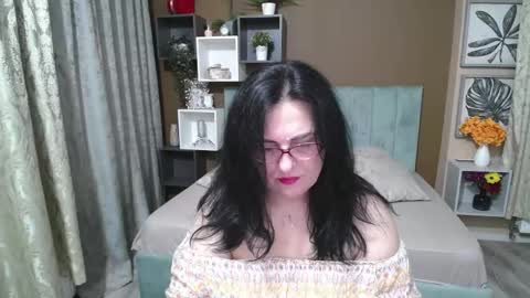 valeriasmiths online show from 06.08.26