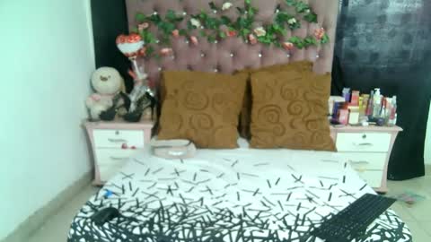 La valerie26 online show from 09.19.25