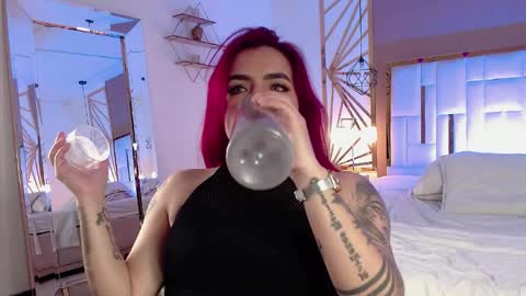 Valerie  online show from 04.02.26